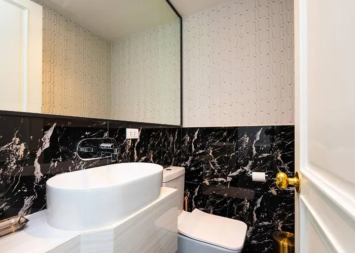 別墅 Stylish 7beds Poolhouse With Cinema Lift - 2min To Bts
