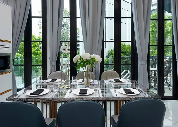 Stylish 7beds Poolhouse With Cinema Lift - 2min To Bts *