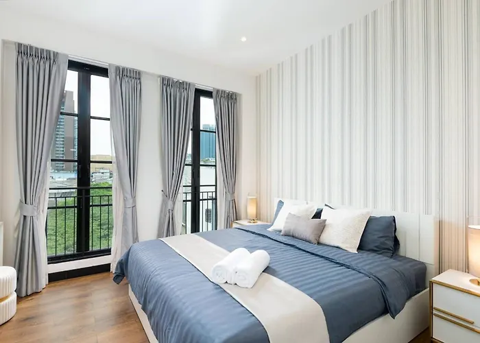 Stylish 7beds Poolhouse With Cinema Lift - 2min To Bts *